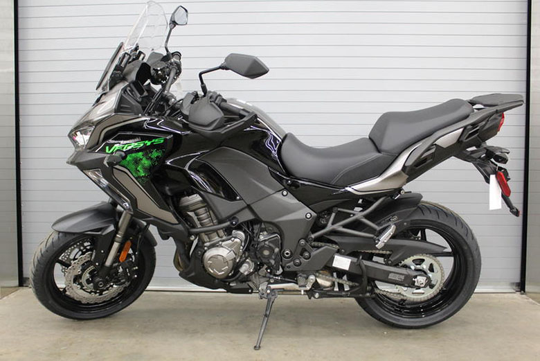 2023 Kawasaki Versys 1000 SE LT Plus Touring Bike