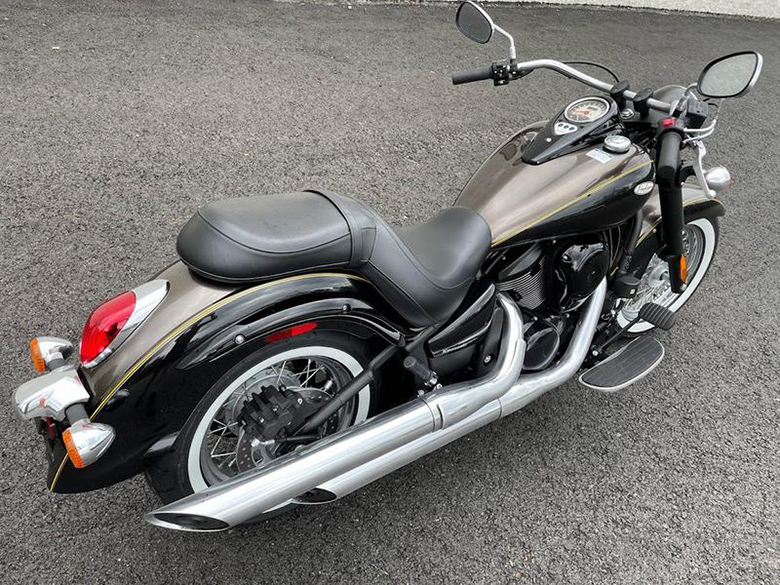 2023 Kawasaki Vulcan 900 Classic Cruiser