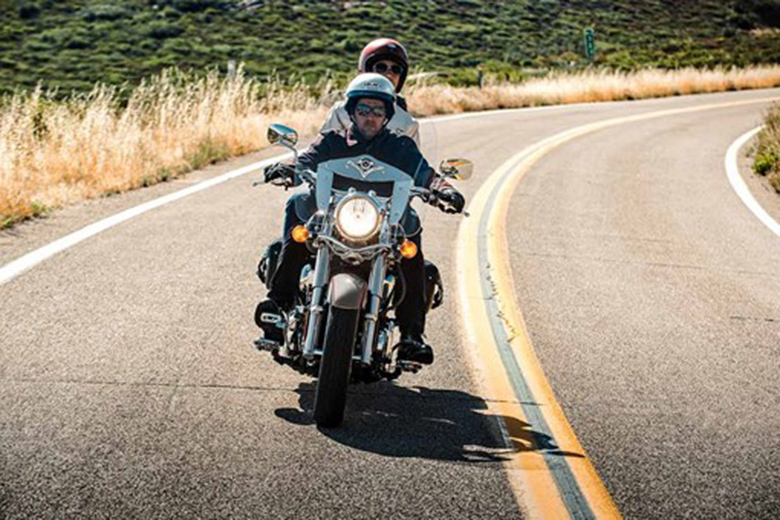 2023 Kawasaki Vulcan 900 Classic LT Cruiser