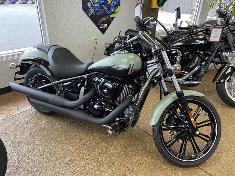 2023 Kawasaki Vulcan 900 Custom Cruiser