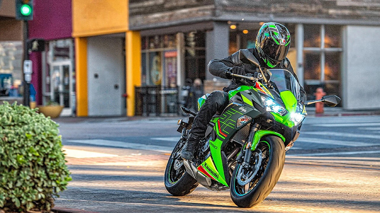 2023 Kawasaki Ninja 650 Sports Bike