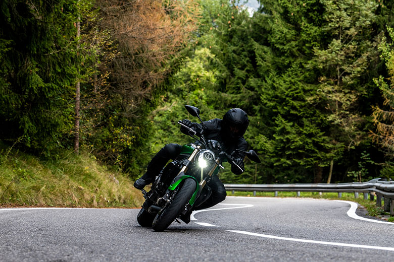 2025 Benelli 752S Naked Bike