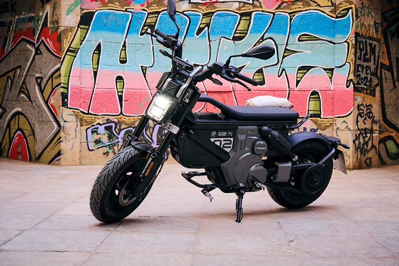 2024 BMW CE 02 Scooter