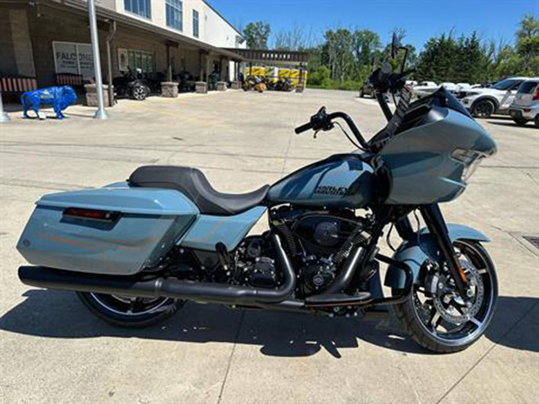 2024 Harley-Davidson Road Glide Touring Bike