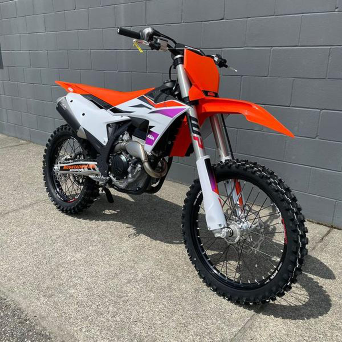 2024 KTM 250 SX-F Dirt Bike
